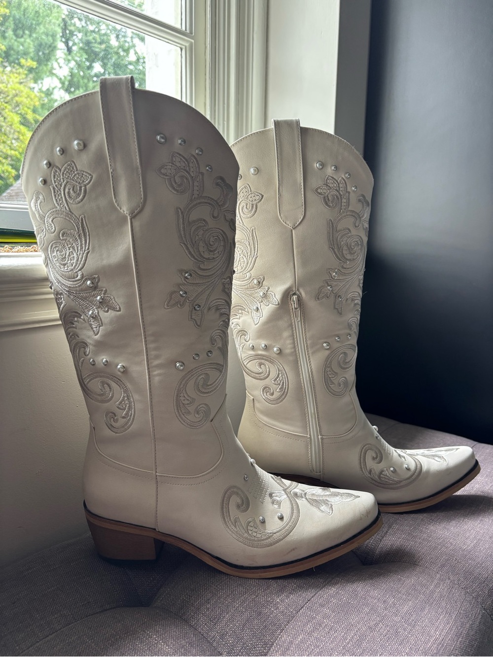 Ivory Pearl and Embroidered Western Knee-High Boots - Picture 3 of 11